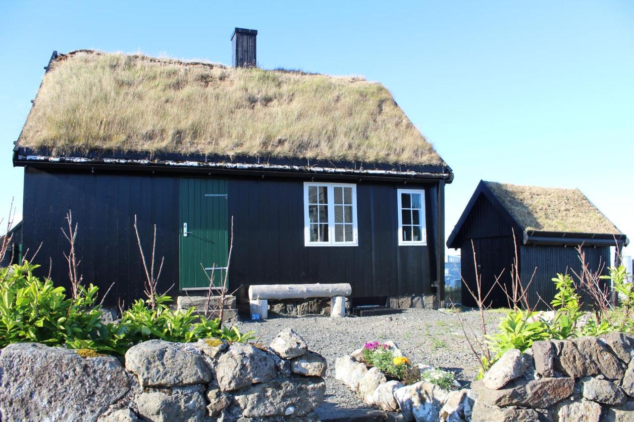 Traditional Faroese House In Torshavns City Center Eksteriør billede